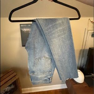 We the free jeans. High waisted. Size 27. Barely worn. 5 buttons. Frayed ends.